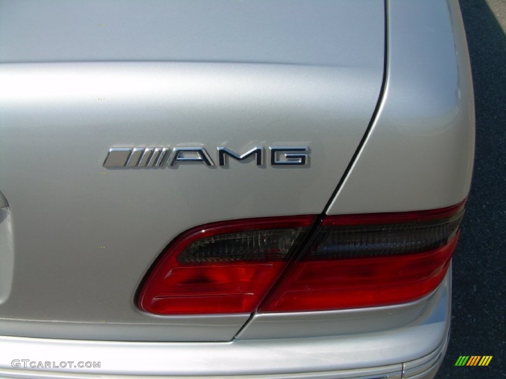2000 Mercedes-Benz E 55 AMG Sedan Marks and Logos Photos