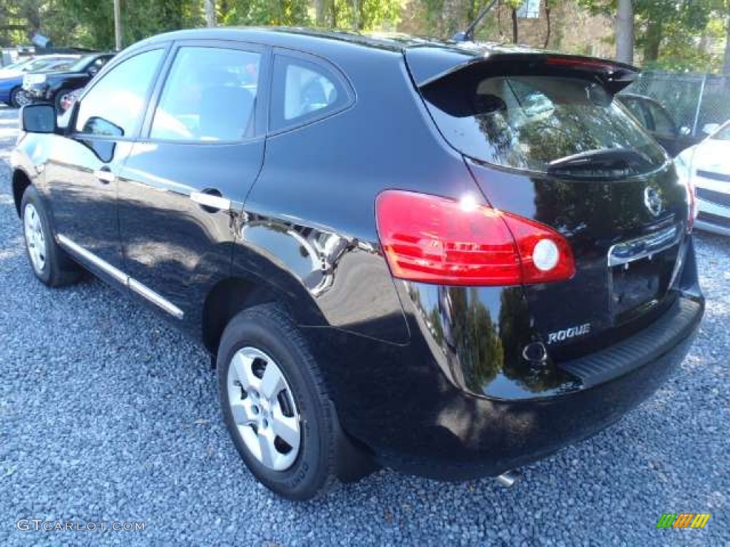 2011 Rogue S - Wicked Black / Black photo #3