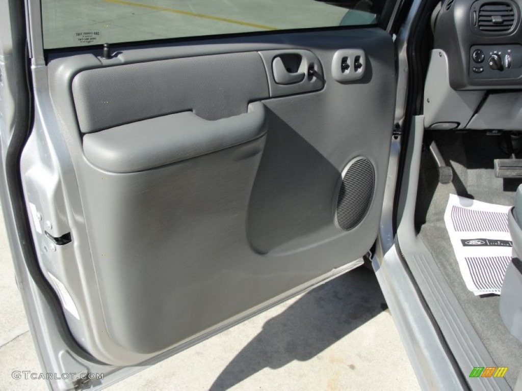 2007 Grand Caravan SE - Bright Silver Metallic / Medium Slate Gray photo #29