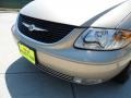 Light Almond Pearl Metallic - Town & Country LXi Photo No. 10