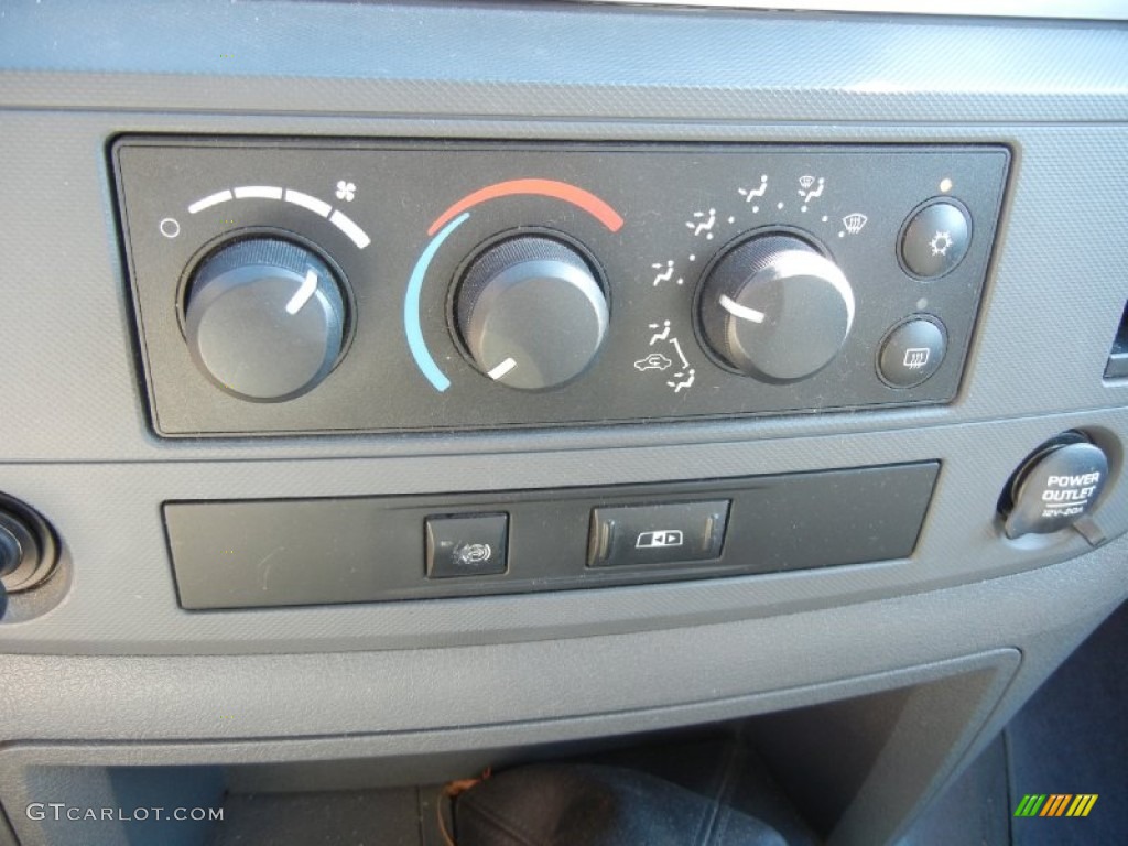 2007 Dodge Ram 3500 ST Quad Cab Dually Controls Photos