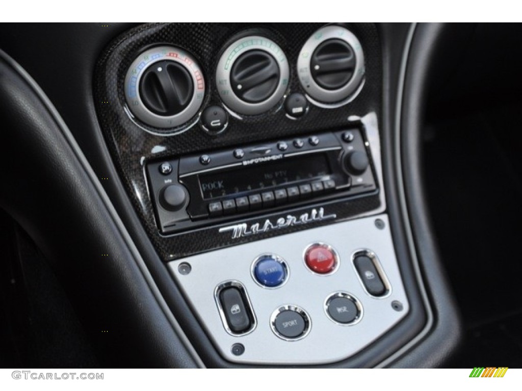 2006 Maserati GranSport Coupe Controls Photo #53937928