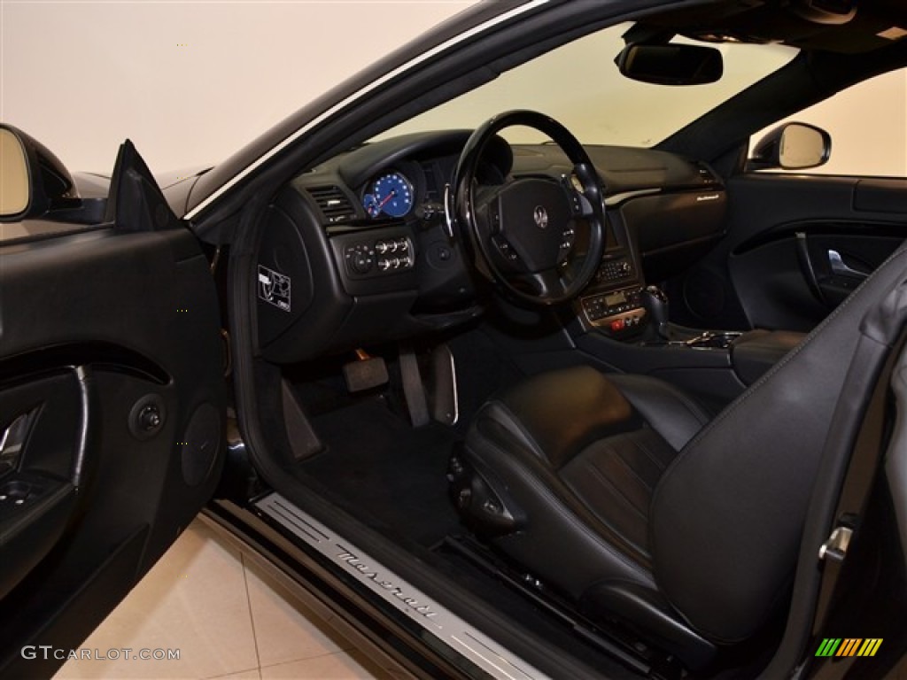 Nero Interior 2009 Maserati GranTurismo S Photo #53938582