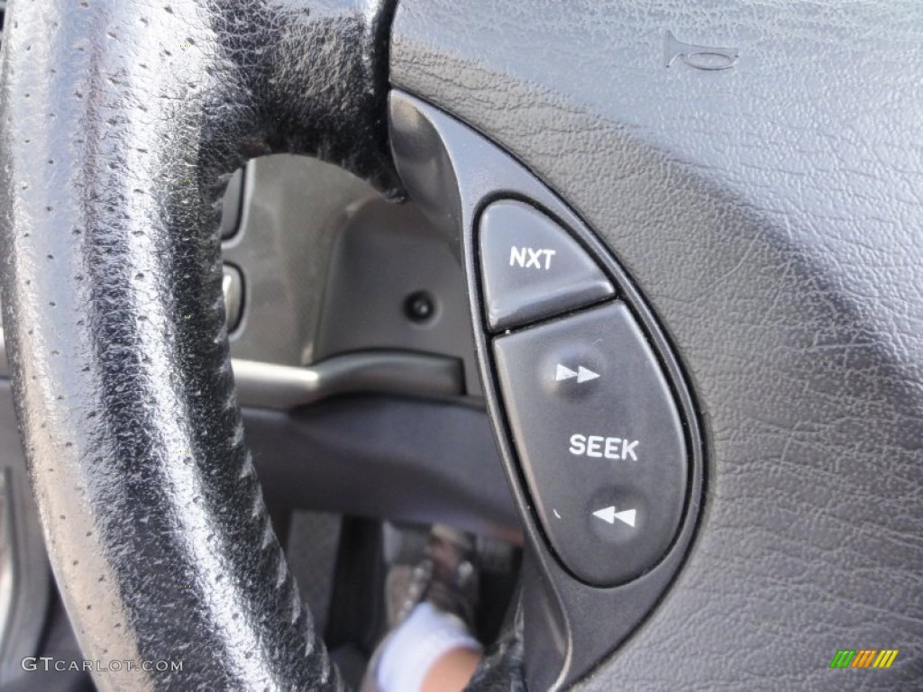 2003 Saab 9-3 SE Convertible Controls Photo #53942534