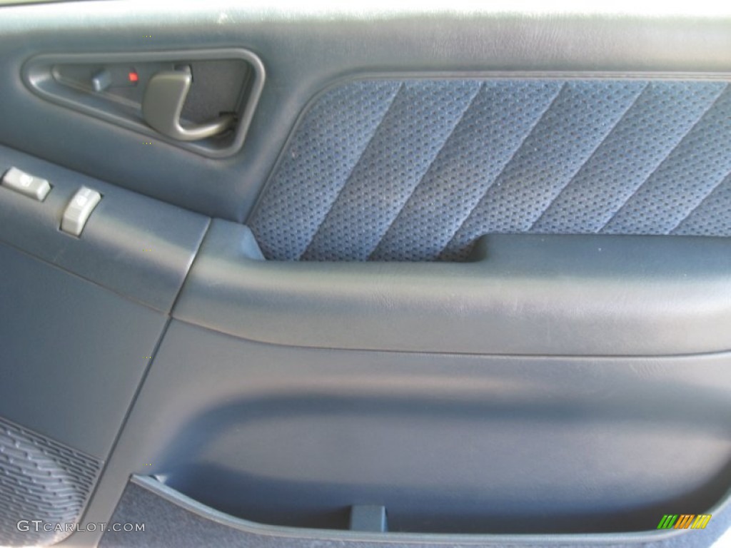 1996 Chevrolet Blazer LS 4x4 Blue Door Panel Photo #53945717