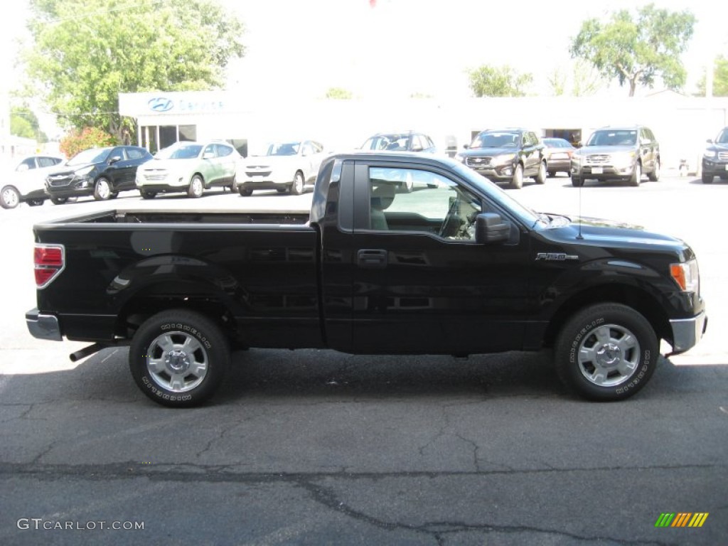 2010 F150 XLT Regular Cab - Tuxedo Black / Medium Stone photo #5
