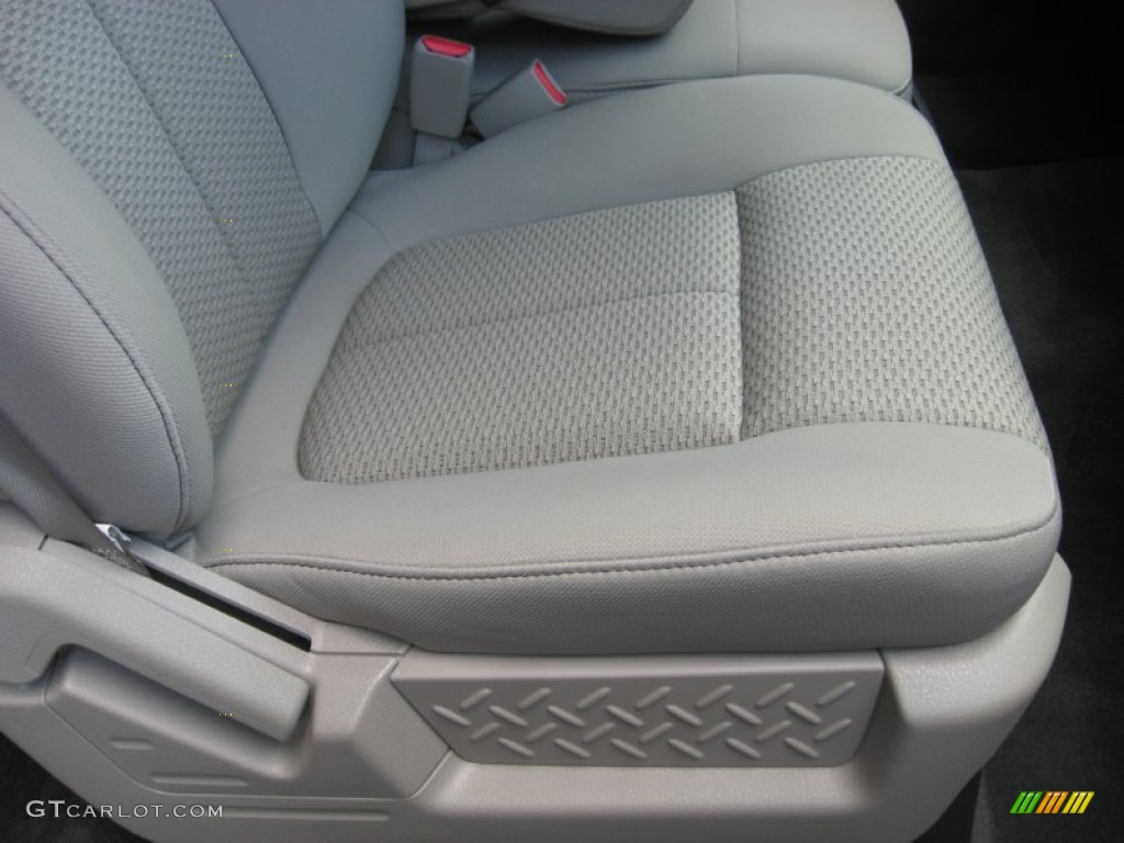 2010 F150 XLT Regular Cab - Tuxedo Black / Medium Stone photo #20