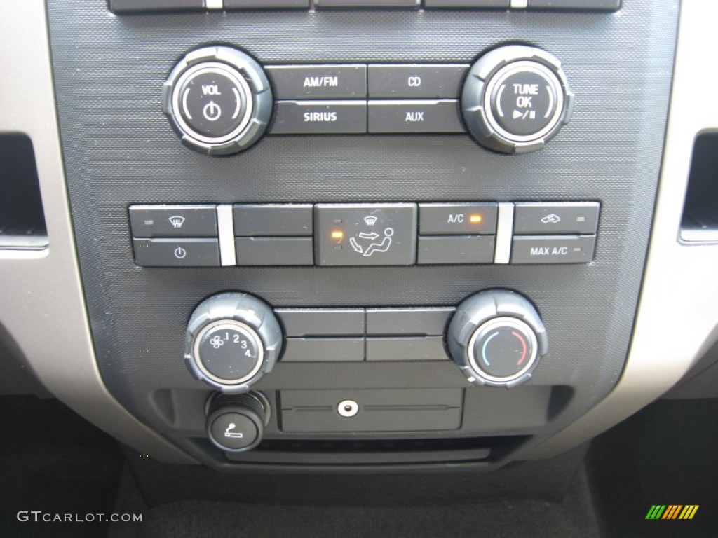 2010 F150 XLT Regular Cab - Tuxedo Black / Medium Stone photo #24