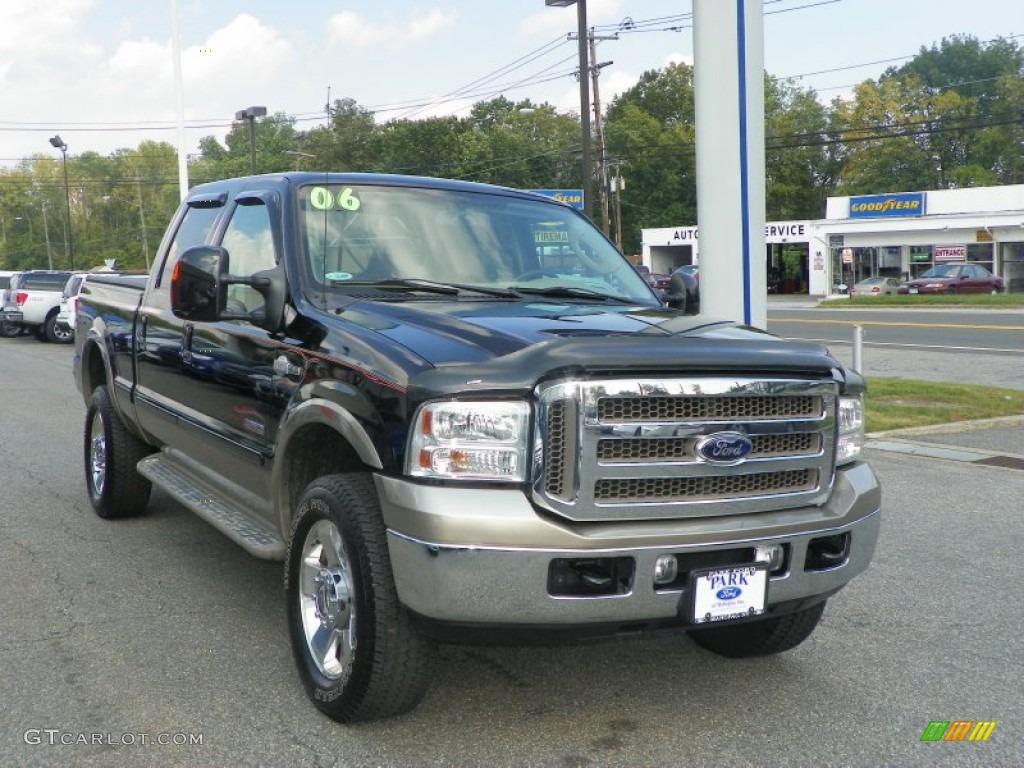Black 2006 Ford F350 Super Duty King Ranch Crew Cab 4x4 Exterior Photo #53946692