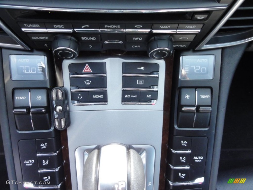 2011 Porsche Panamera Turbo Controls Photo #53948081