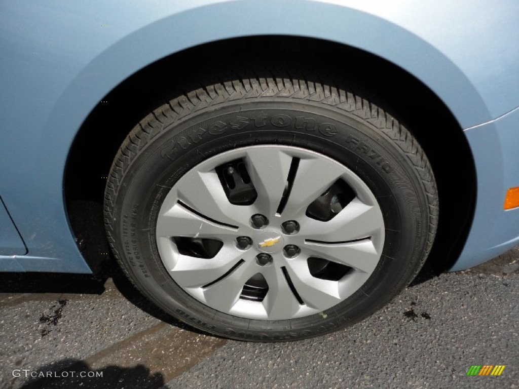 2012 Chevrolet Cruze LS Wheel Photo #53948879