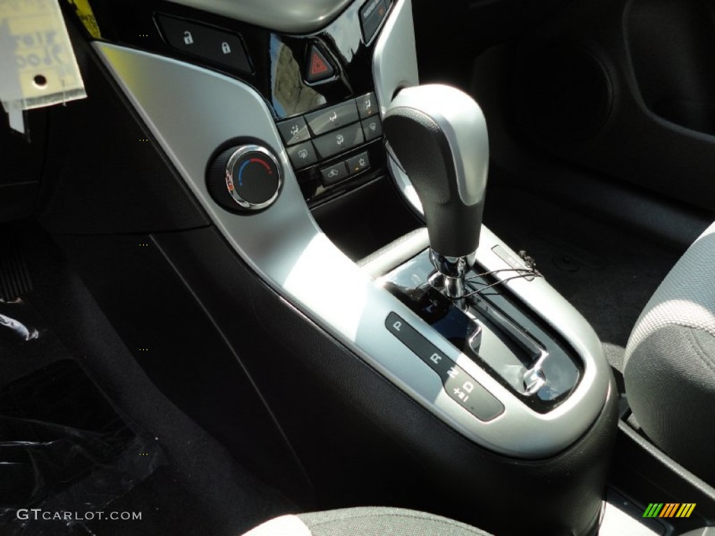 2012 Chevrolet Cruze LS 6 Speed Automatic Transmission Photo #53948891