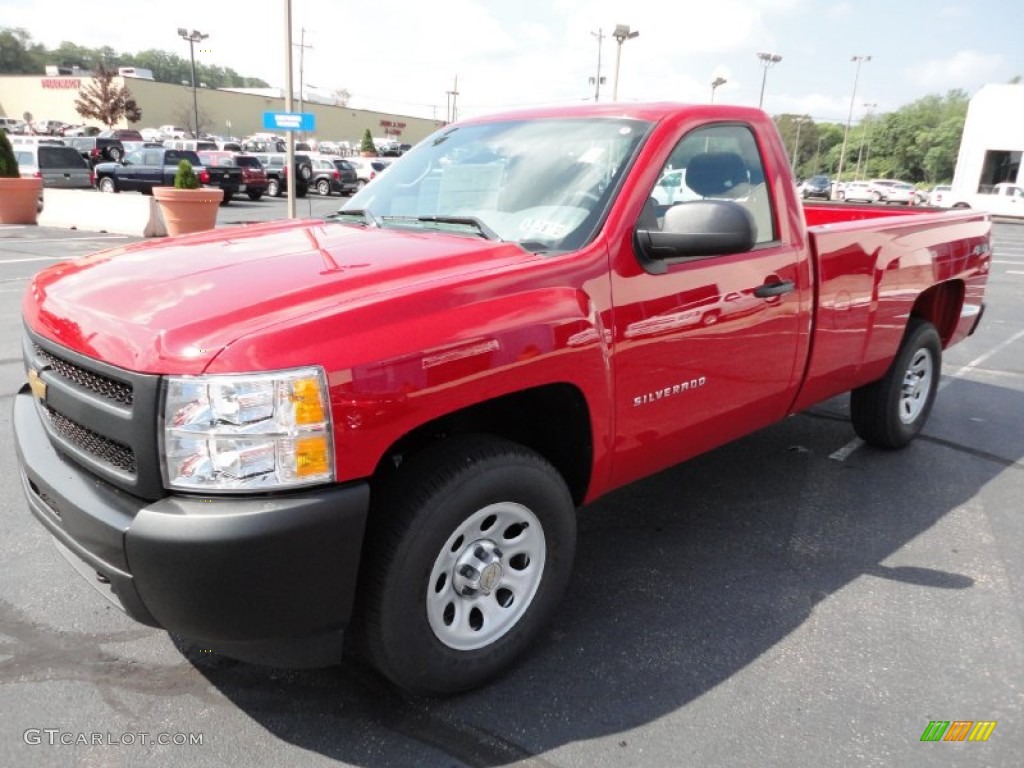 2011 Silverado 1500 Regular Cab 4x4 - Victory Red / Dark Titanium photo #3
