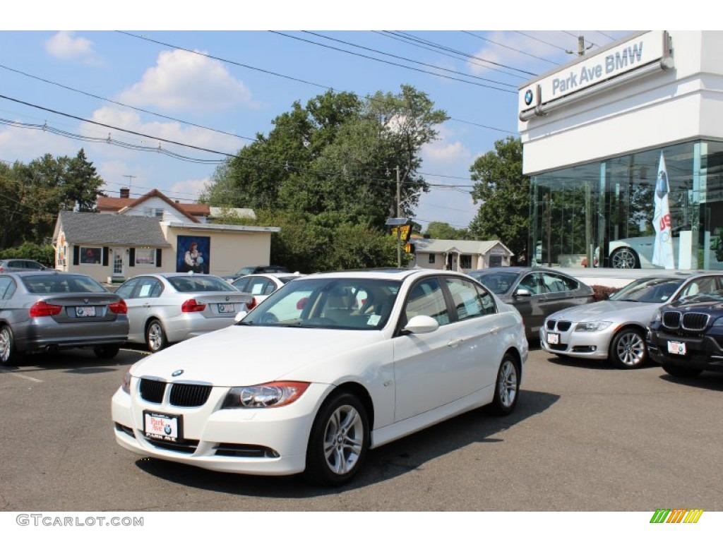 2008 3 Series 328xi Sedan - Alpine White / Beige photo #1