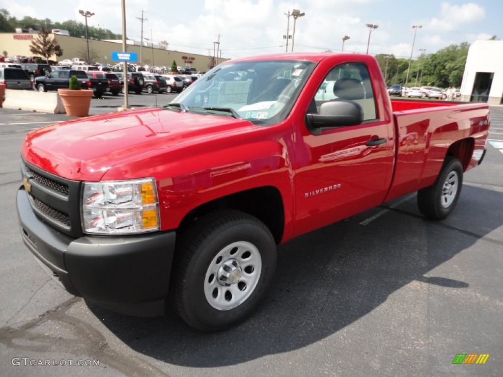 2011 Silverado 1500 Regular Cab 4x4 - Victory Red / Dark Titanium photo #3