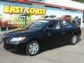 Black - Camry LE Photo No. 3