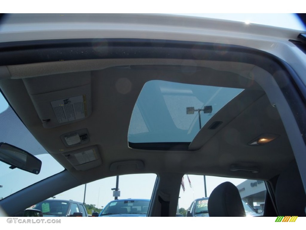 2009 Toyota Matrix S Sunroof Photos