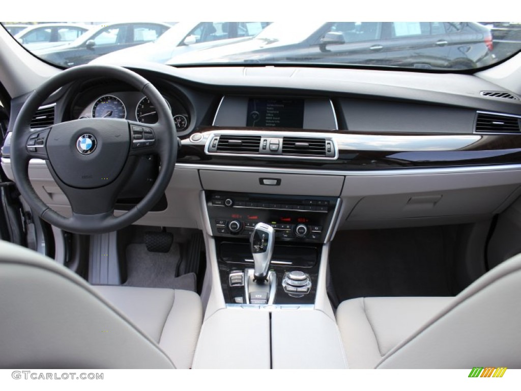2011 BMW 5 Series 535i Gran Turismo Everest Gray Dashboard Photo #53954987