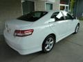 Super White - Camry SE Photo No. 2