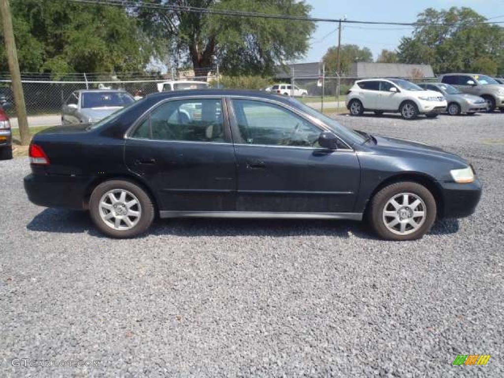2002 Accord SE Sedan - Nighthawk Black Pearl / Quartz Gray photo #3