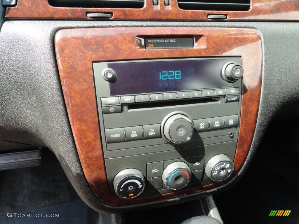 2011 Chevrolet Impala LS Audio System Photos