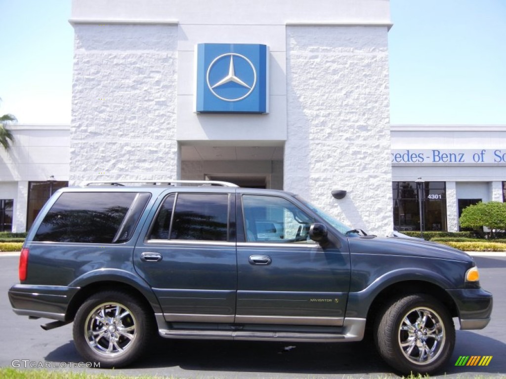 2001 Navigator 4x4 - Charcoal Blue Metallic / Medium Parchment photo #5