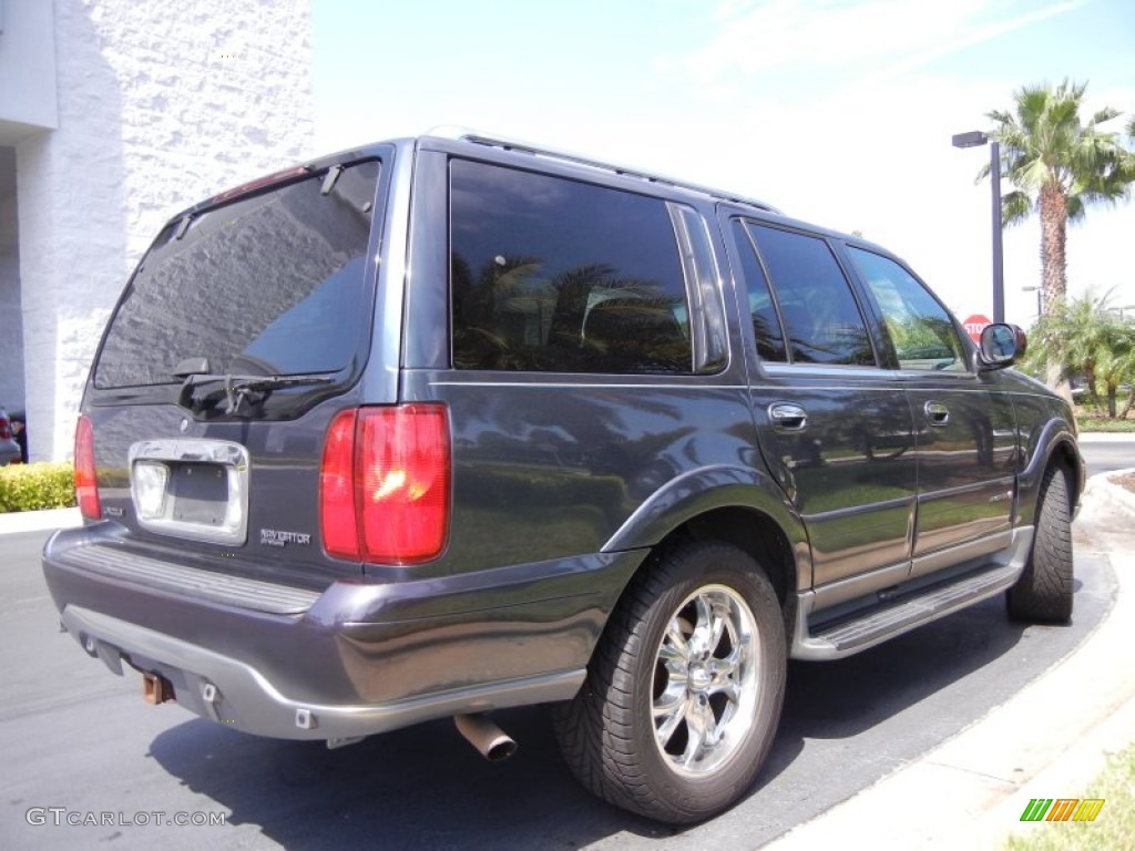 2001 Navigator 4x4 - Charcoal Blue Metallic / Medium Parchment photo #6