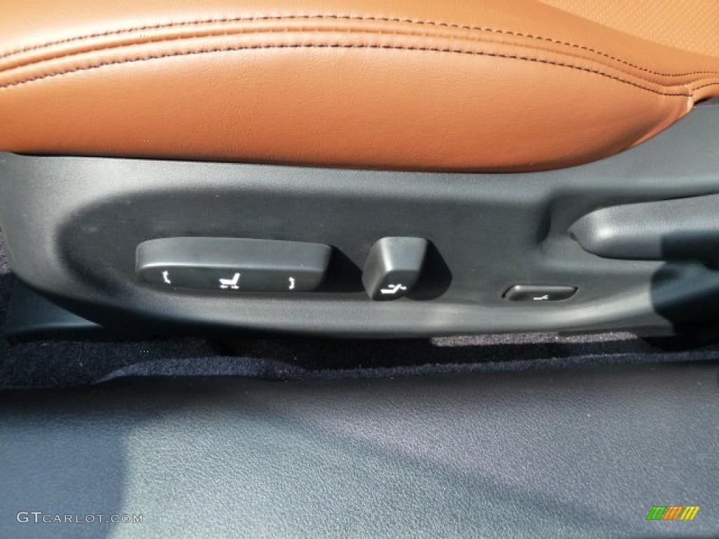 2011 Lexus IS 250C Convertible Controls Photo #53962724