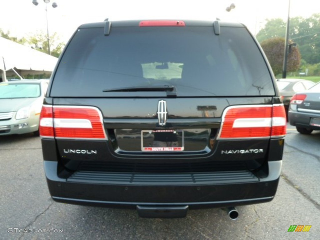 2011 Navigator 4x4 - Tuxedo Black Metallic / Charcoal Black photo #3