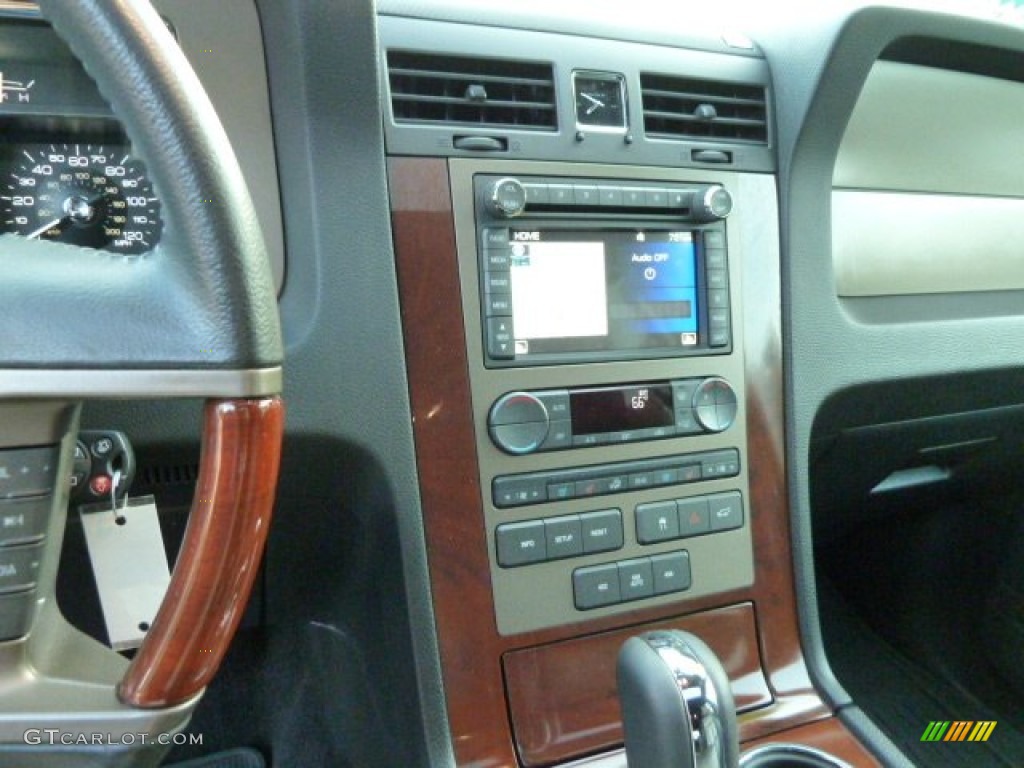 2011 Lincoln Navigator 4x4 Controls Photo #53967371