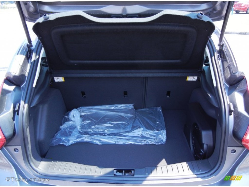 2012 Ford Focus Titanium 5-Door Trunk Photo #53967723