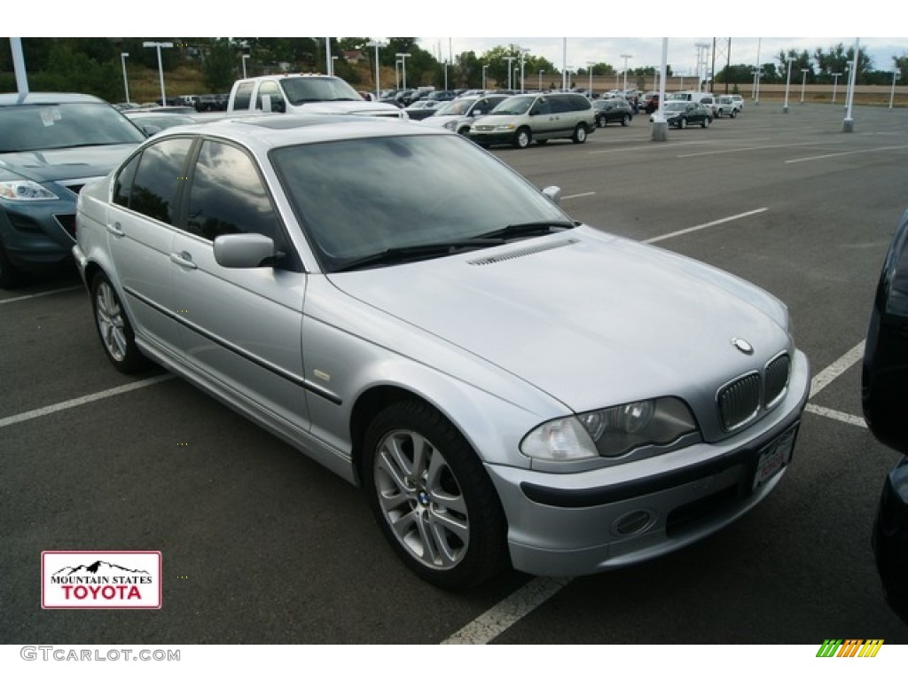 Titanium Silver Metallic BMW 3 Series