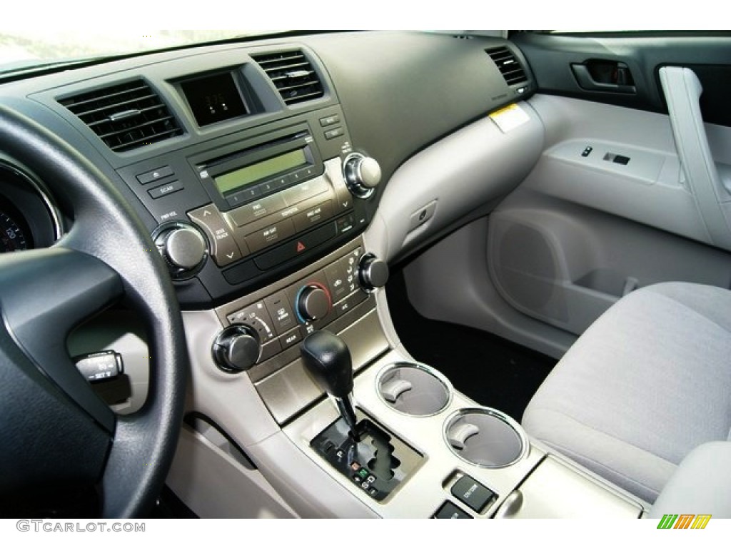 Ash Interior 2012 Toyota Highlander V6 4wd Photo 53969979
