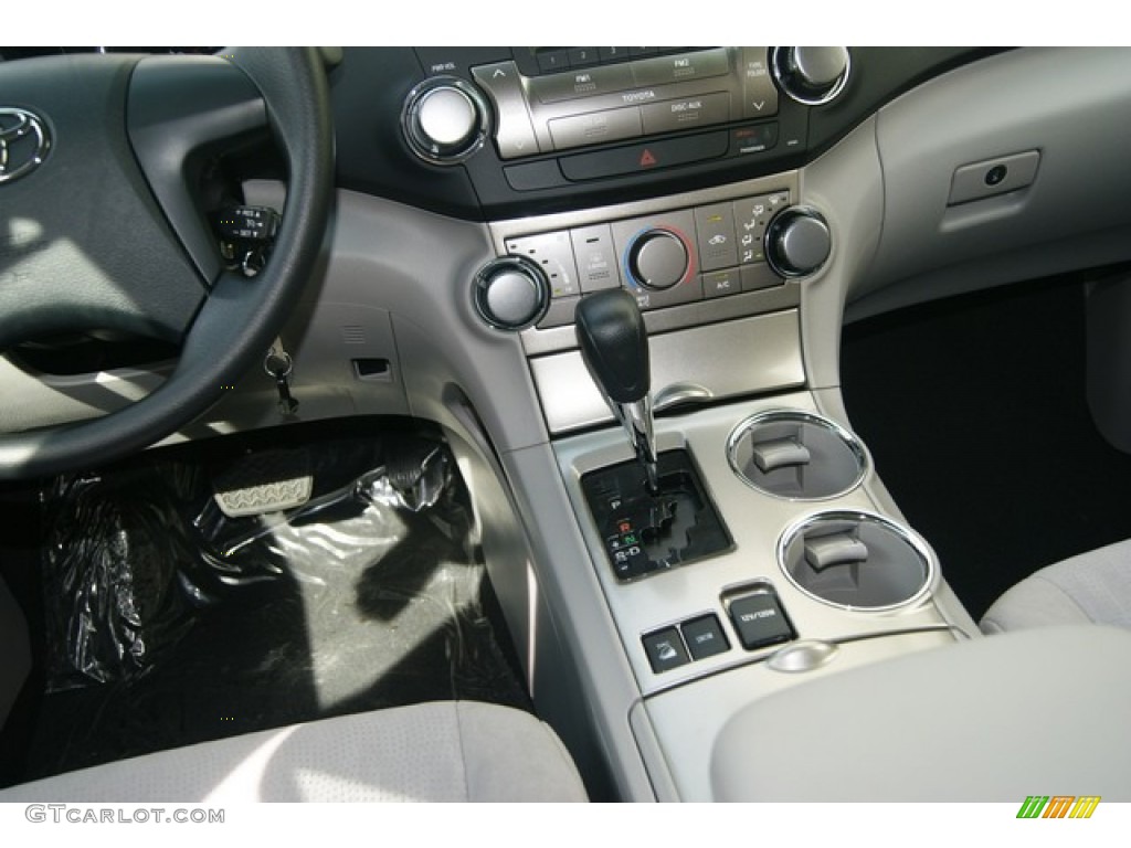 2012 Toyota Highlander V6 4WD Transmission Photos