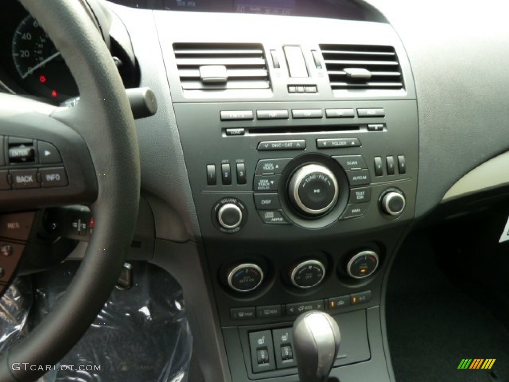 2012 Mazda MAZDA3 s Grand Touring 4 Door Controls Photo #53970345