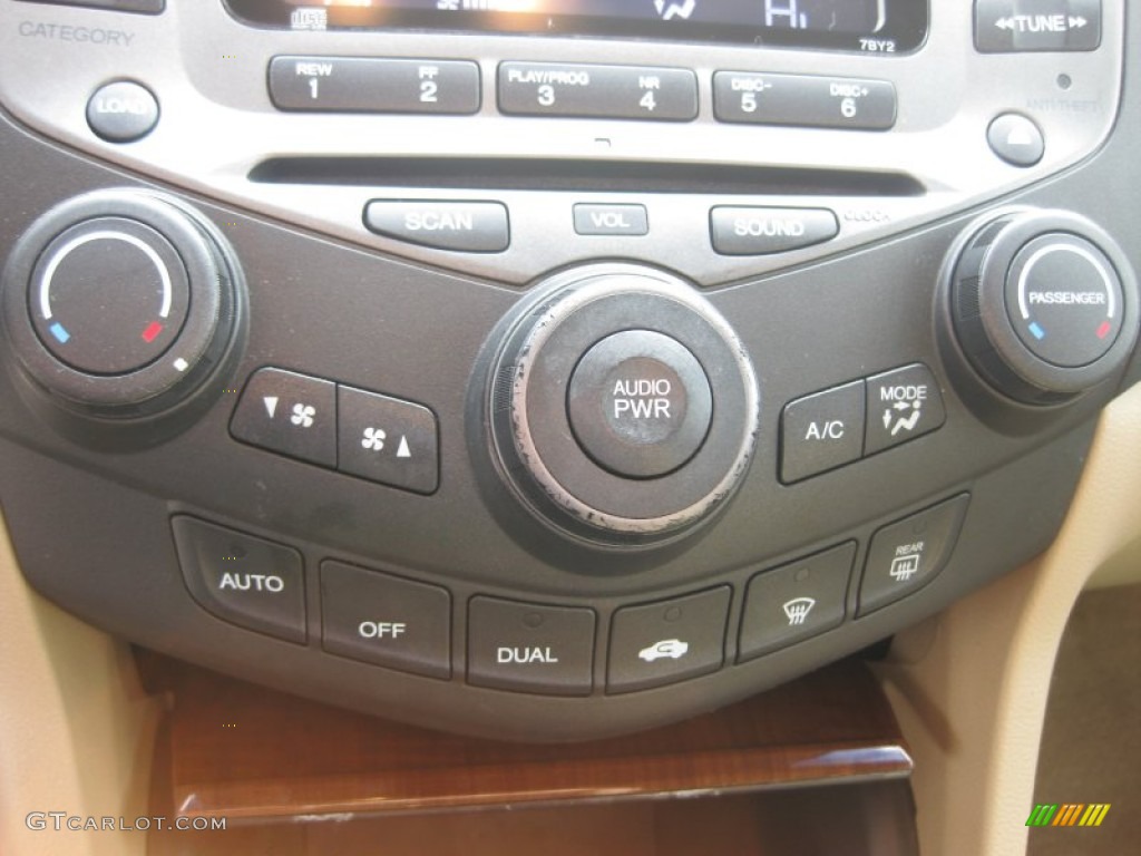 2007 Accord EX V6 Coupe - Taffeta White / Ivory photo #12