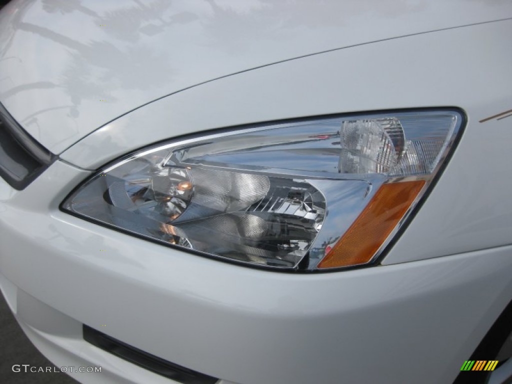 2007 Accord EX V6 Coupe - Taffeta White / Ivory photo #24