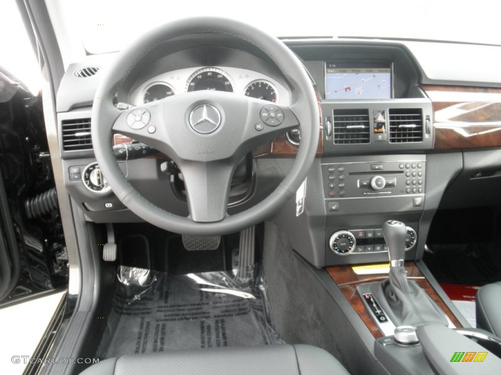 2012 Mercedes-Benz GLK 350 4Matic Black Dashboard Photo #53971821