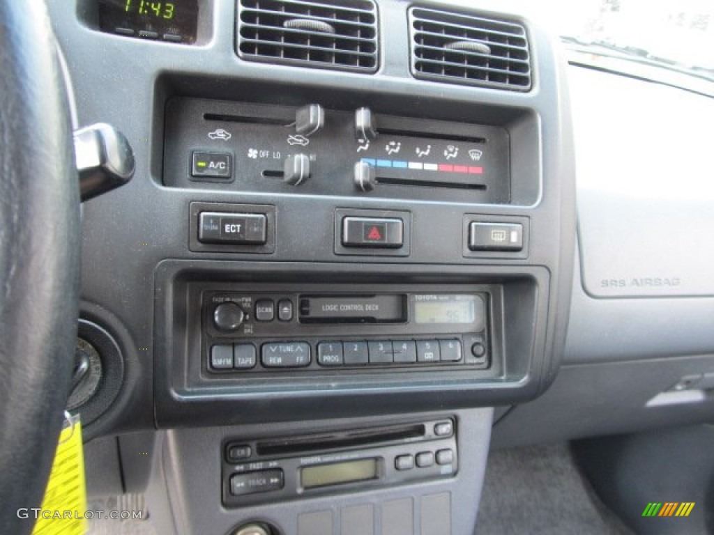 1997 Toyota RAV4 4WD Controls Photos