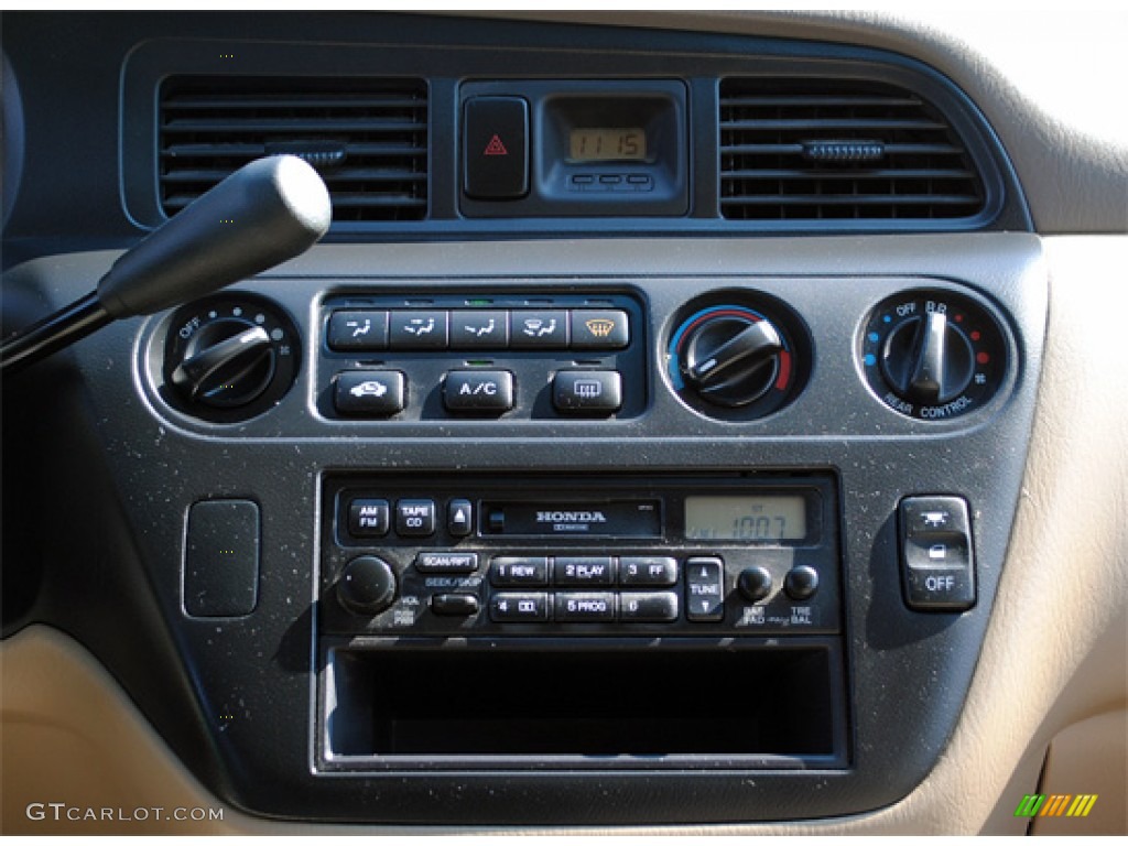 2000 Honda Odyssey LX Controls Photo #53975553