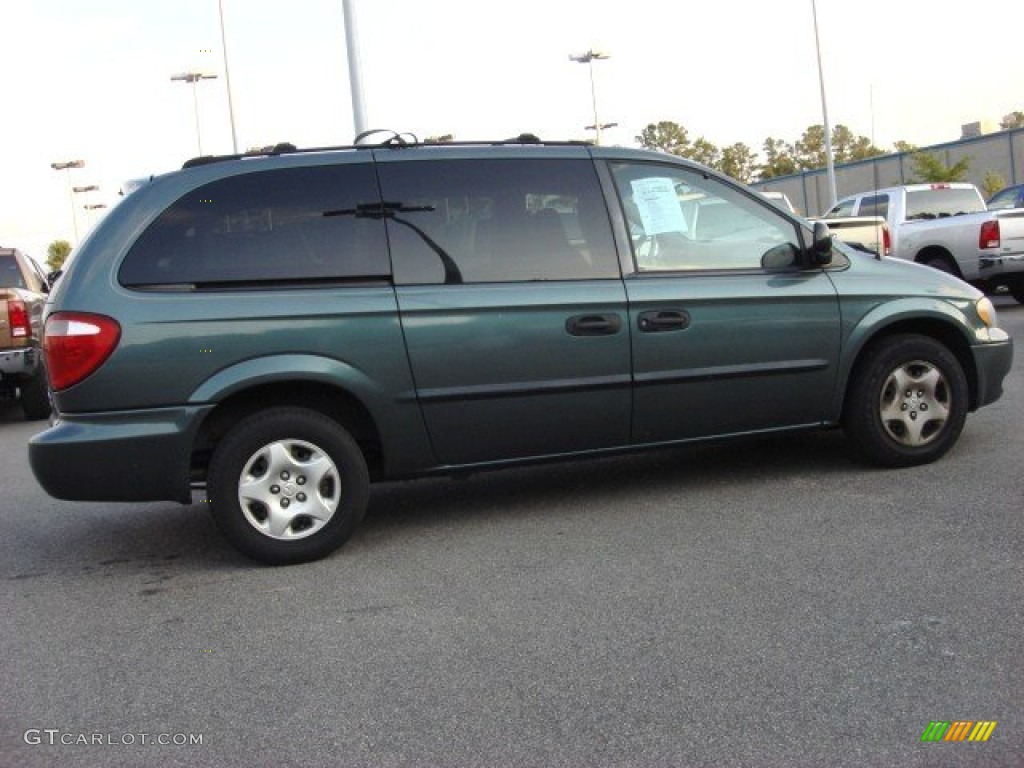 2002 Grand Caravan SE - Steel Blue Pearl / Taupe photo #4