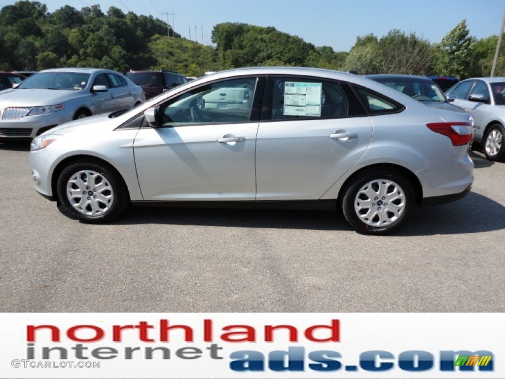 2012 Focus SE Sedan - Ingot Silver Metallic / Stone photo #5