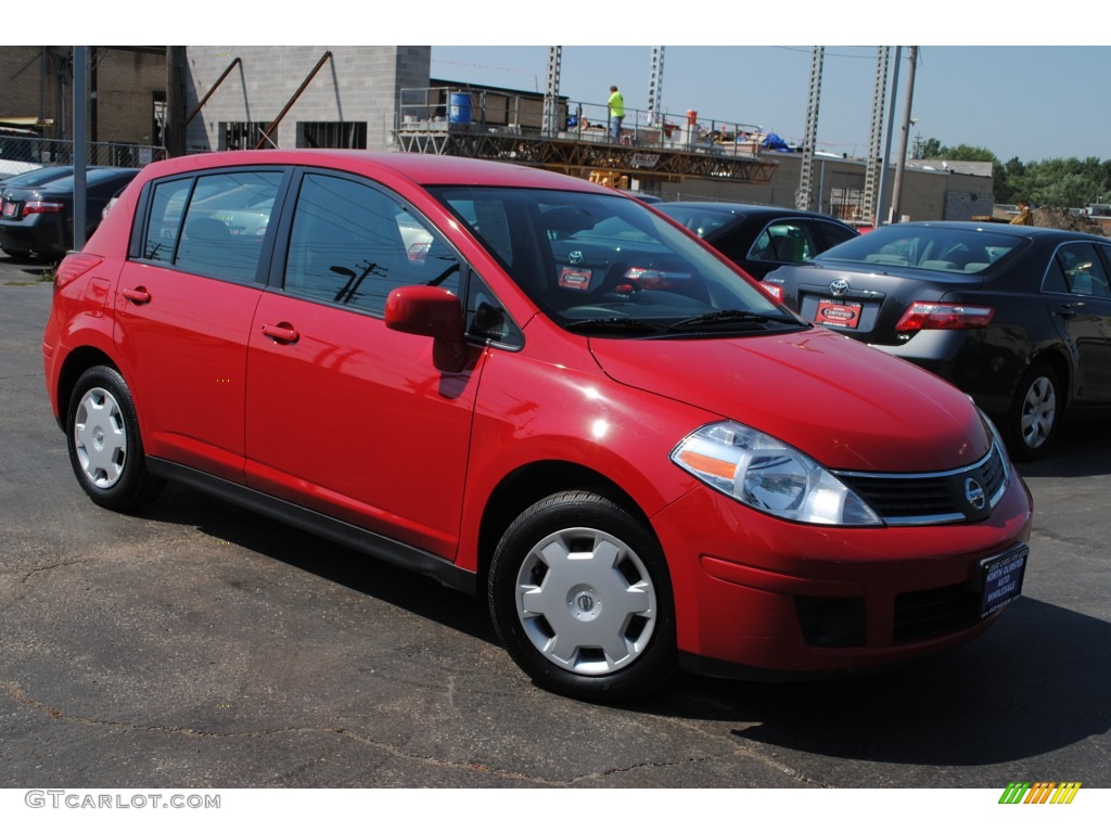 Red Alert 2009 Nissan Versa 1.8 S Hatchback Exterior Photo #53979967