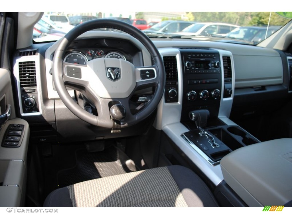 2011 Ram 1500 Big Horn Quad Cab 4x4 - Mineral Gray Metallic / Dark Slate Gray/Medium Graystone photo #8