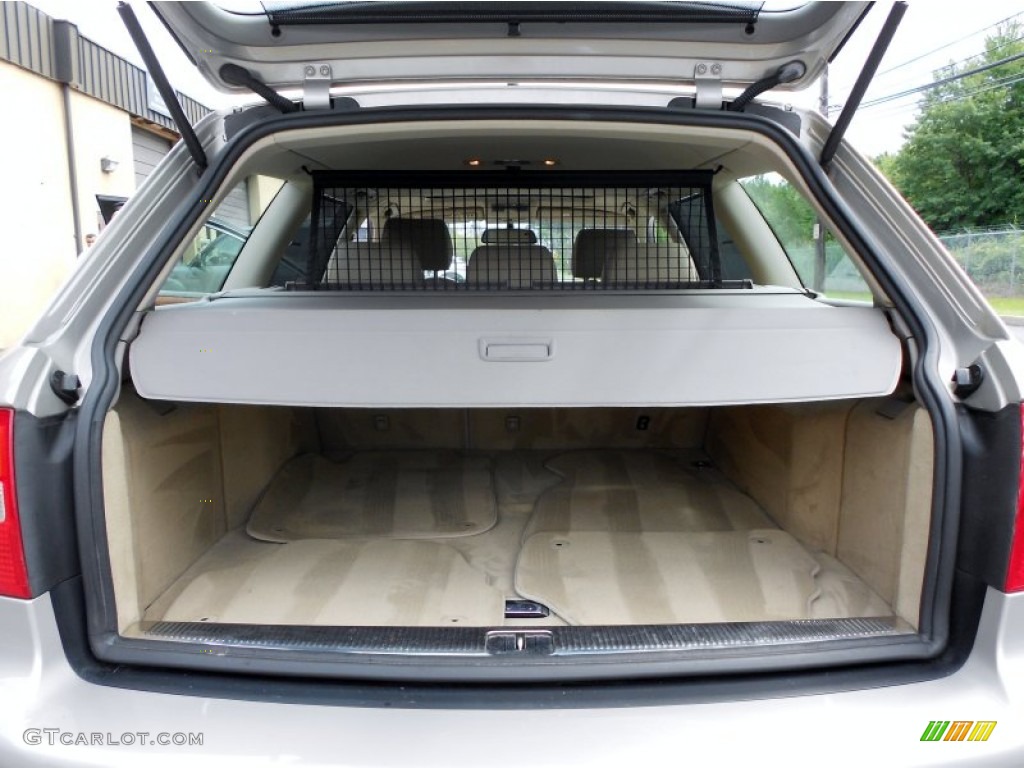2002 Audi A6 3.0 quattro Avant Trunk Photos