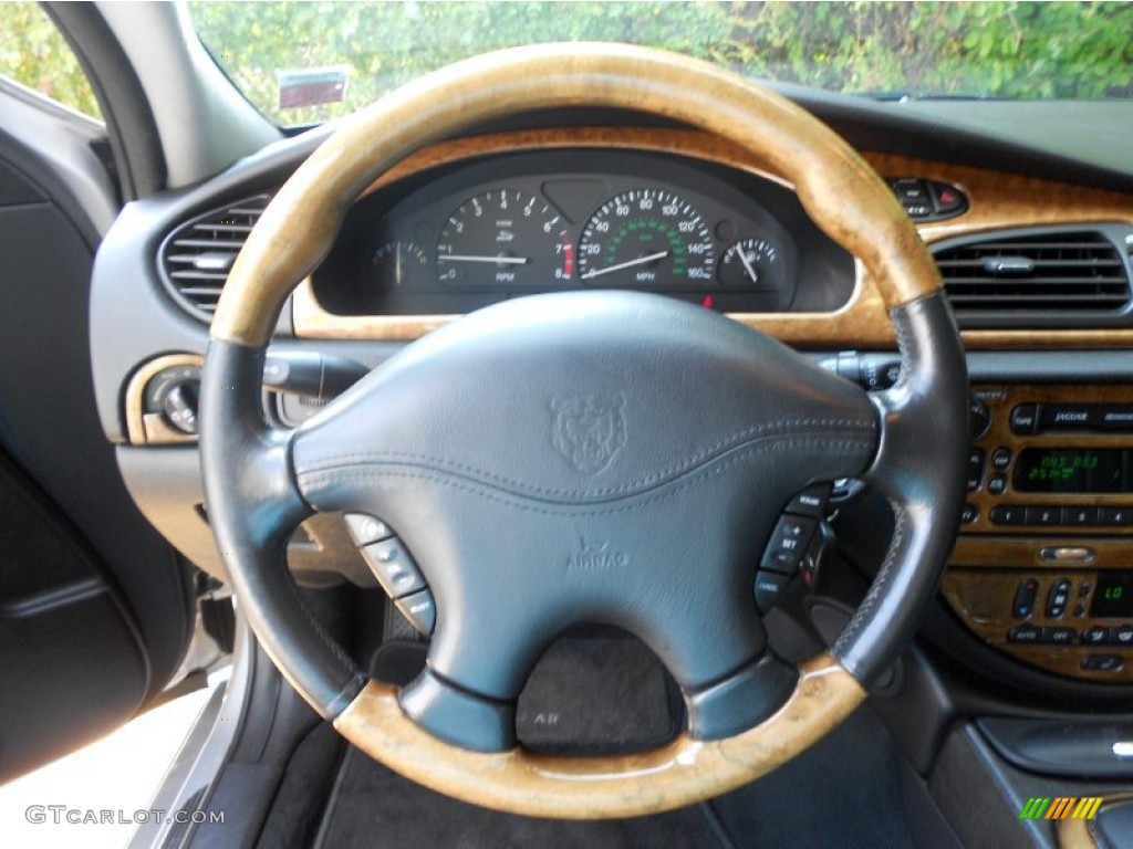 2000 Jaguar S-Type 4.0 Charcoal Steering Wheel Photo #53986072