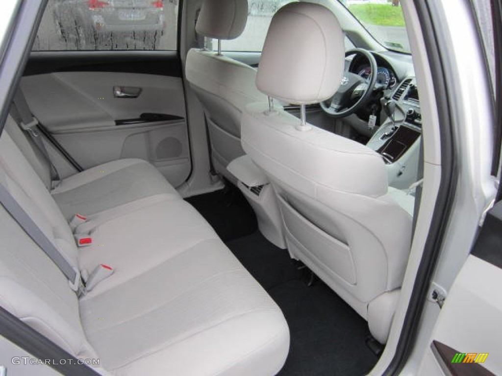 Gray Interior 2010 Toyota Venza AWD Photo #53988160