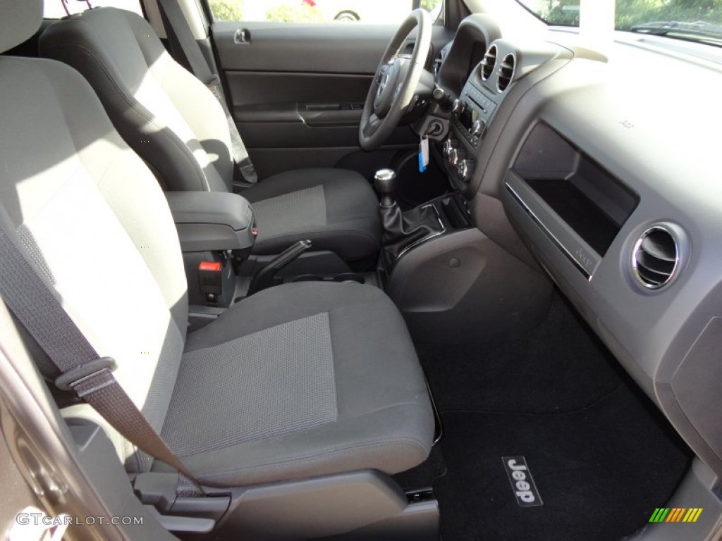 2011 Jeep Patriot Latitude Interior Color Photos