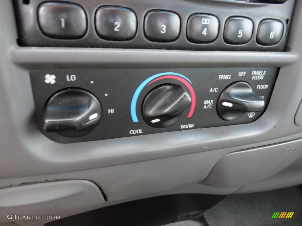 2003 Ford F150 XL Regular Cab Controls Photos