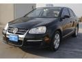 Black - Jetta SE Sedan Photo No. 3